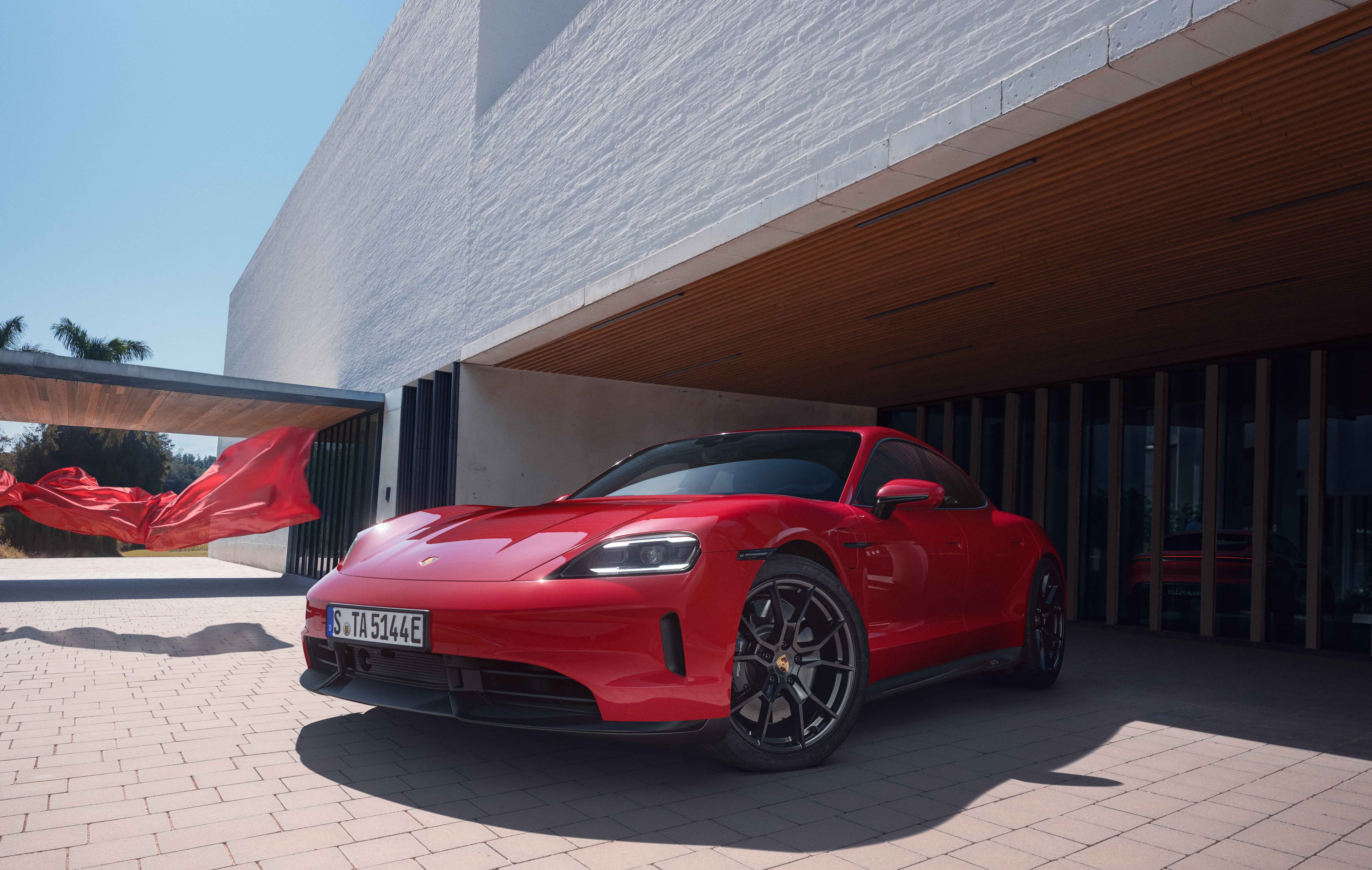 Elektrischer GTS-Charakter  \n im Taycan GTS  \n für EUR 1.271,- / Monat.