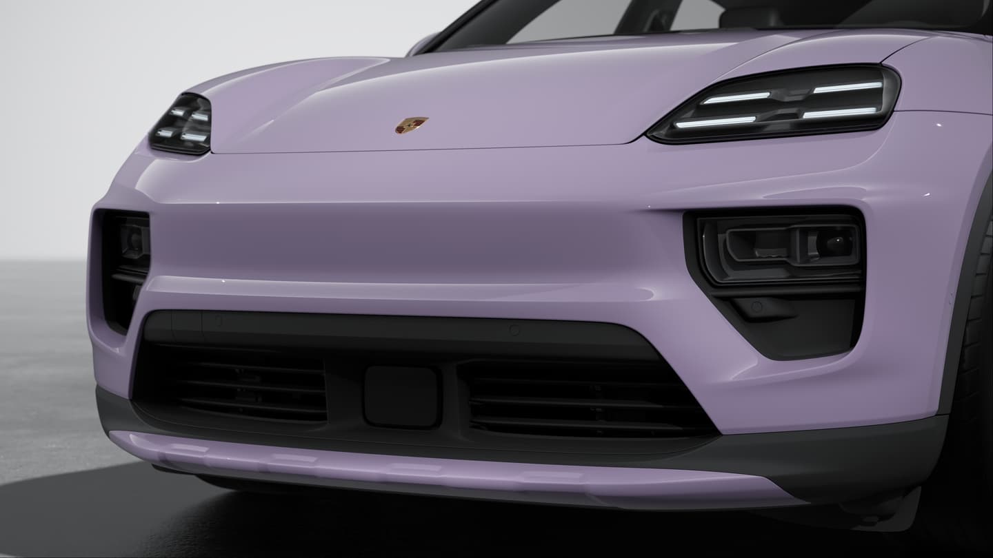 Offroad Design Paket lackiert in Exterieurfarbe