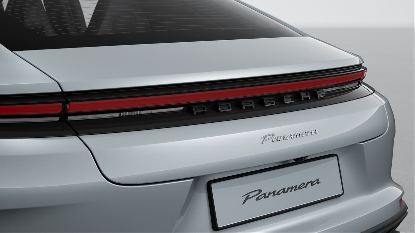 "PORSCHE" Schriftzug lackiert in Schwarz (hochglanz)