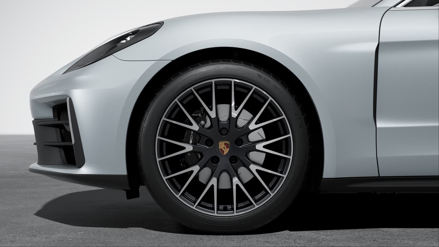 Räder lackiert in Tiefschwarzmetallic