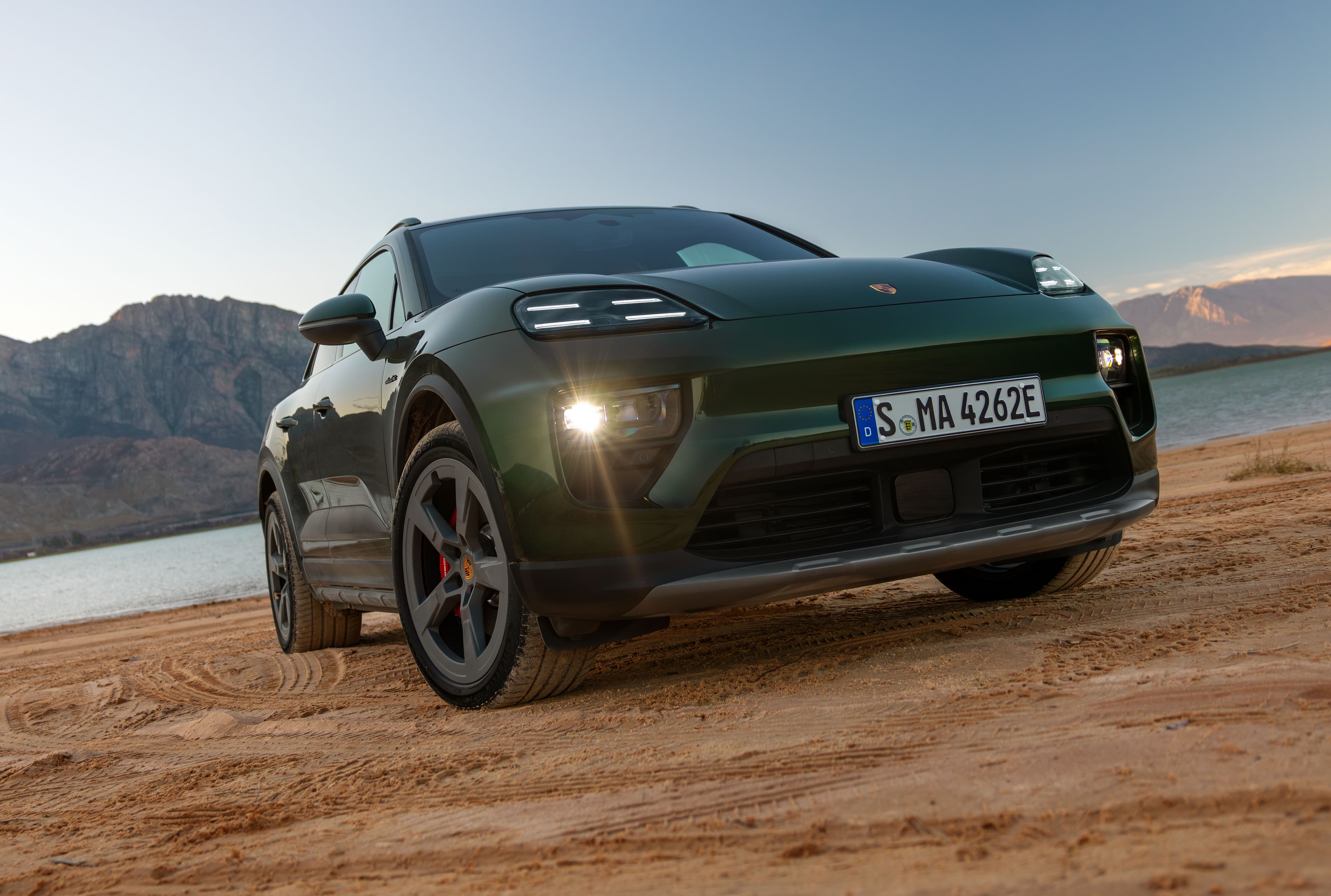 macan Macan 4S