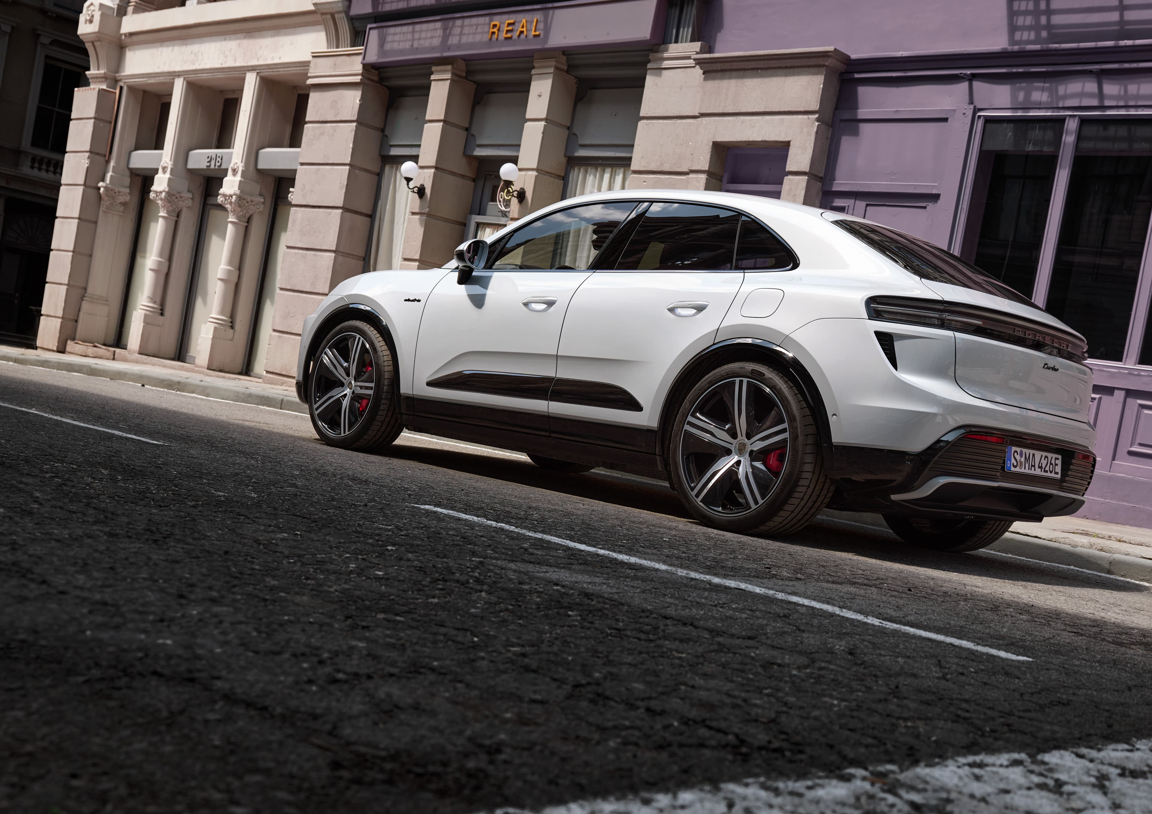 macan Macan Turbo